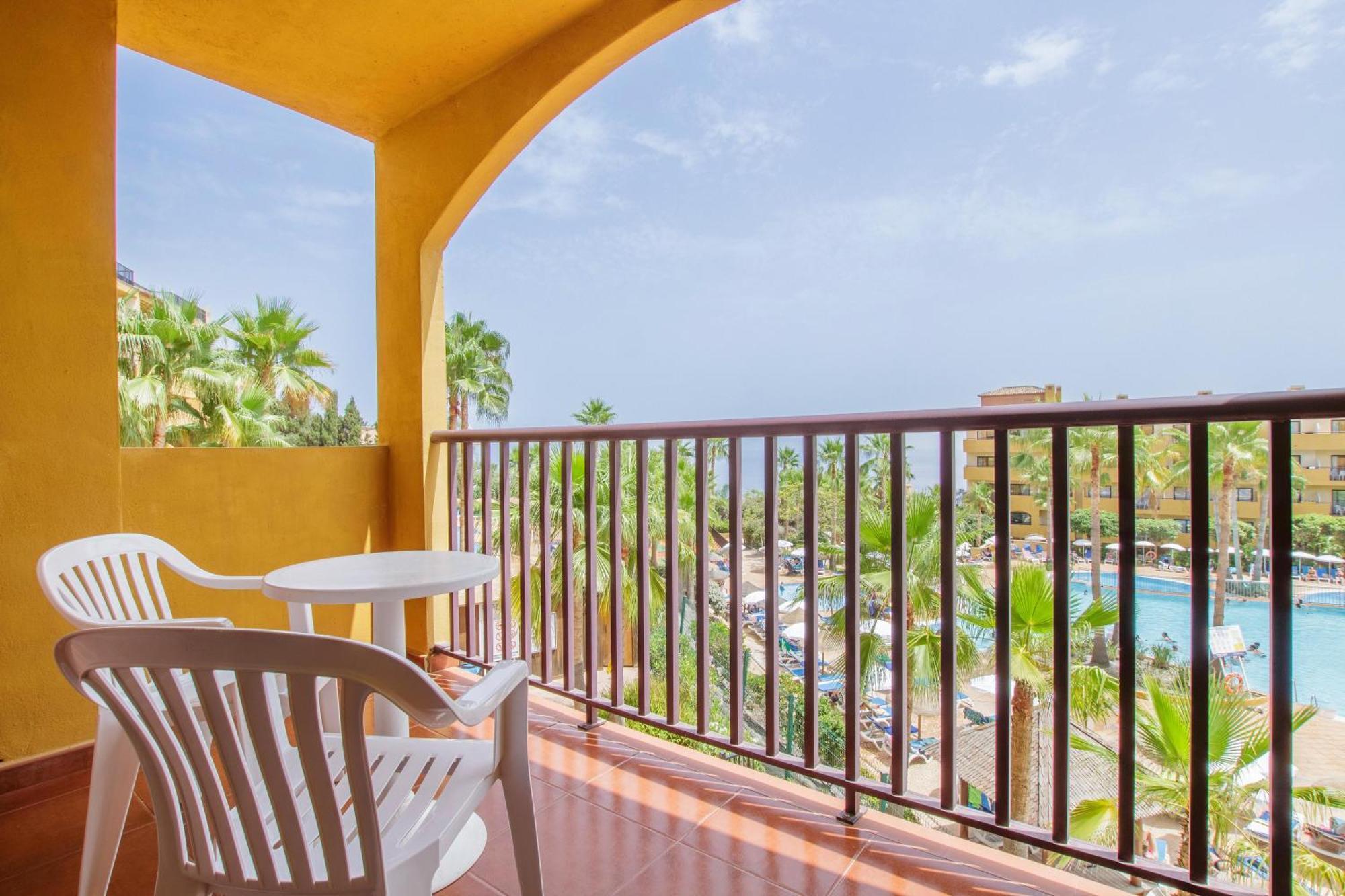 Apartamentos Best Alcazar La Herradura  Exterior photo